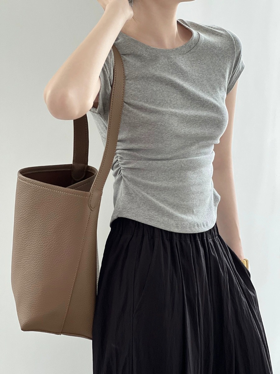 Hadya Round Neck Side Ruched Top-The Black Bow-