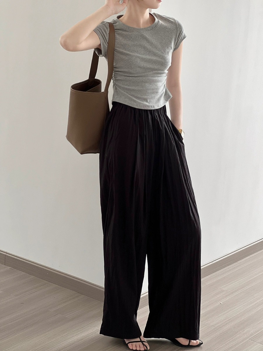 Hadya Round Neck Side Ruched Top-The Black Bow-