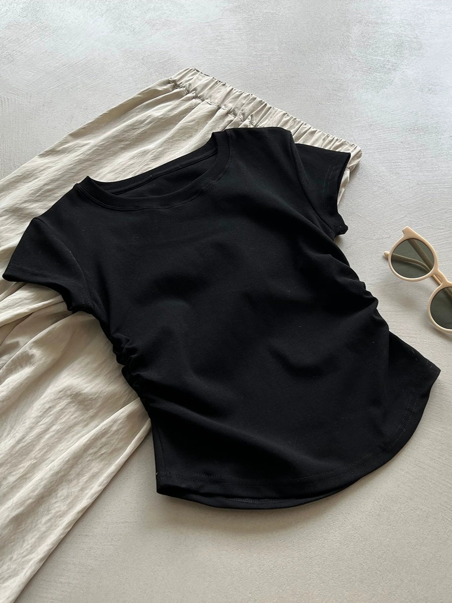 Hadya Round Neck Side Ruched Top-The Black Bow-