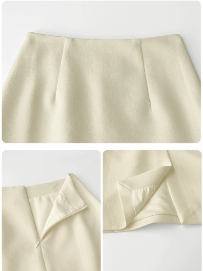 Gillette Back Slit OL Skirt (Discounted-S, M, L size)-The Black Bow-