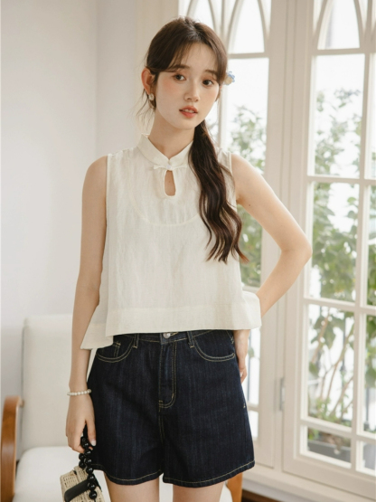 Hai Er Oriental Top with Back Peplum-The Black Bow-