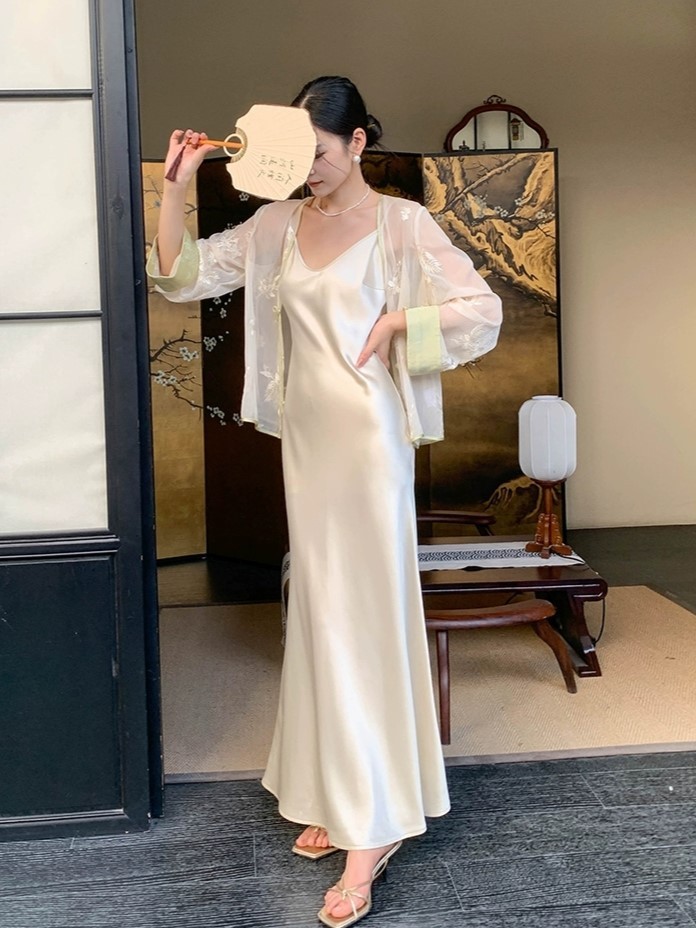 Ding En Color Binding Sleeve Sheer Oriental Cardigan-The Black Bow-