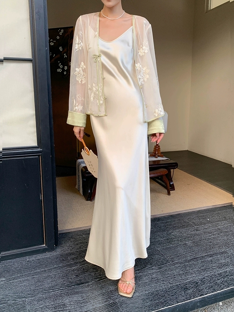 Ding En Color Binding Sleeve Sheer Oriental Cardigan-The Black Bow-