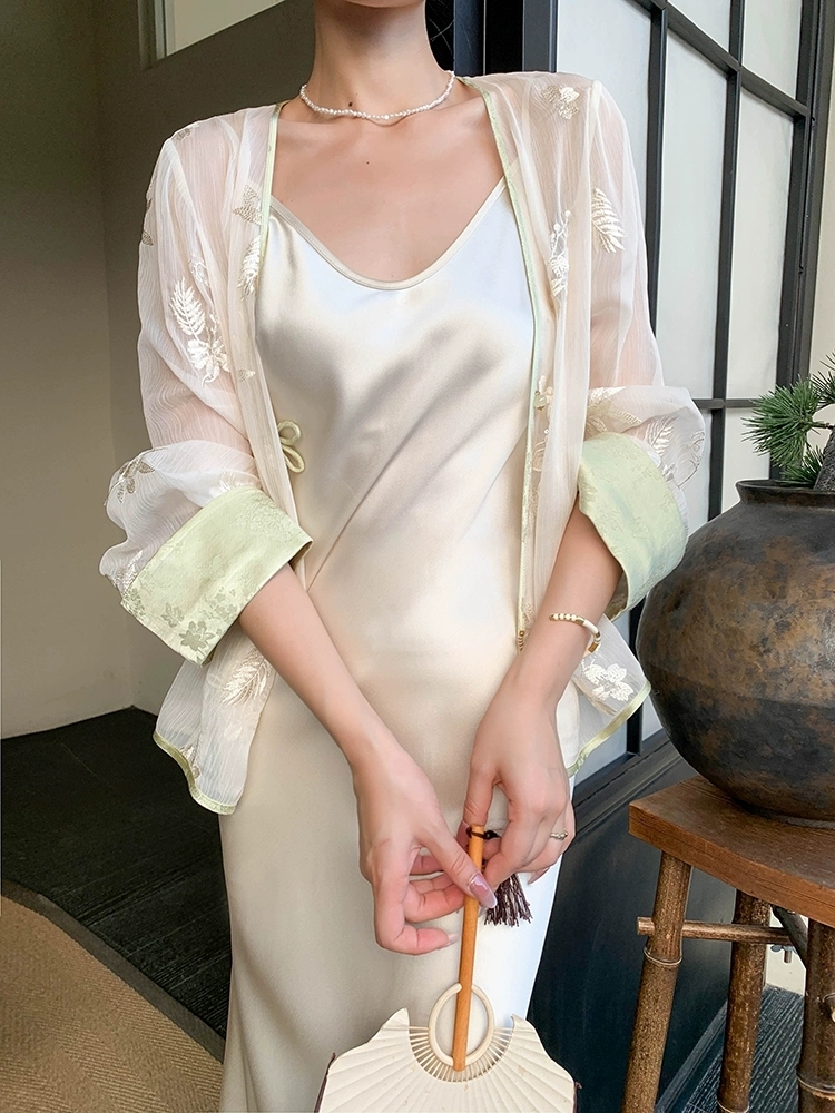 Ding En Color Binding Sleeve Sheer Oriental Cardigan-The Black Bow-