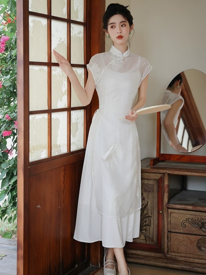 Zi Wei Two Piece Set Graceful Embroided Sheer Oriental Dress-The Black Bow-