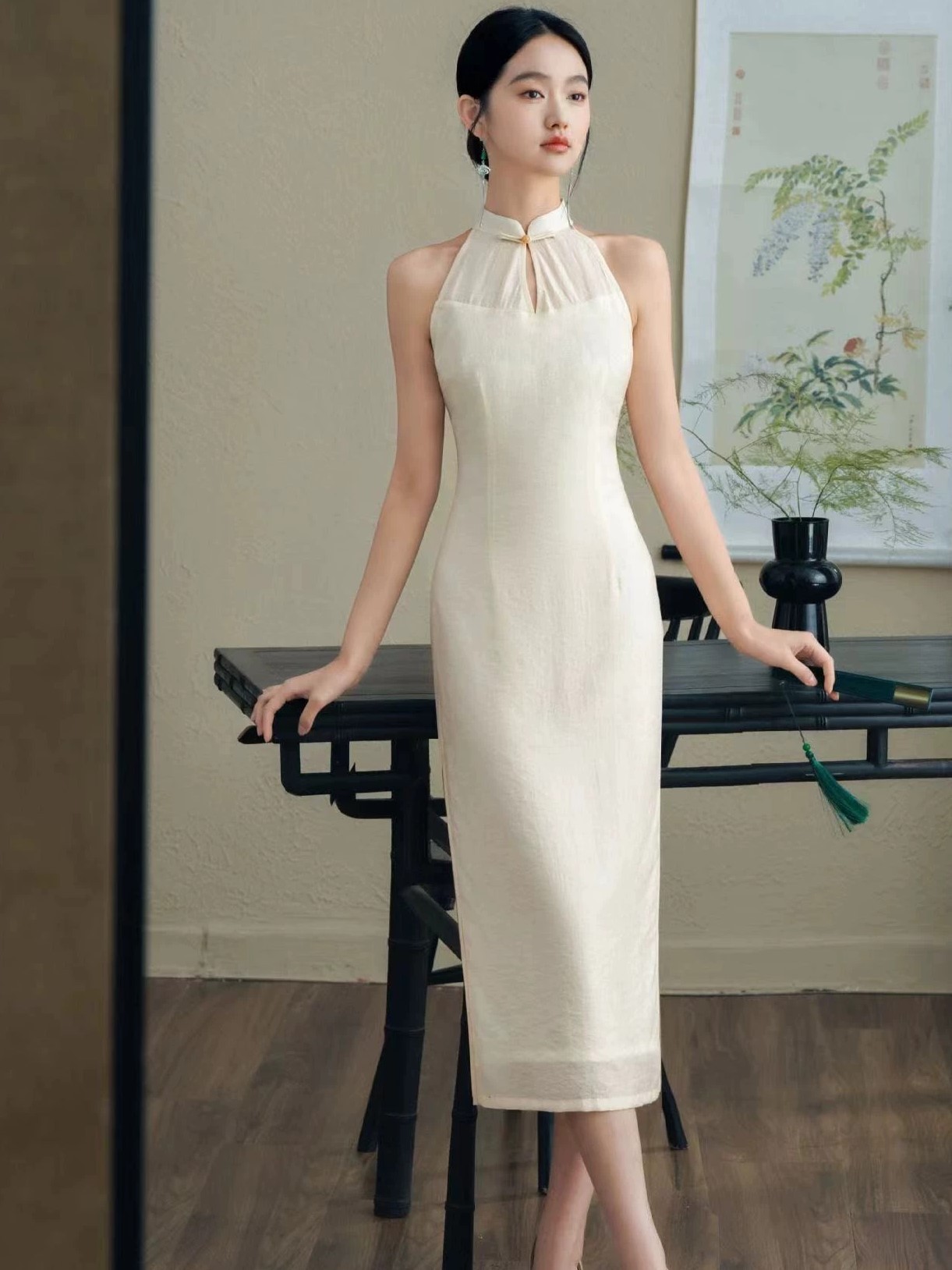 Ya Chuan Halter Neck Cheongsam-The Black Bow-