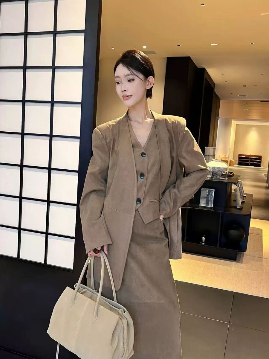 Leevon Tailored Vest (POS)