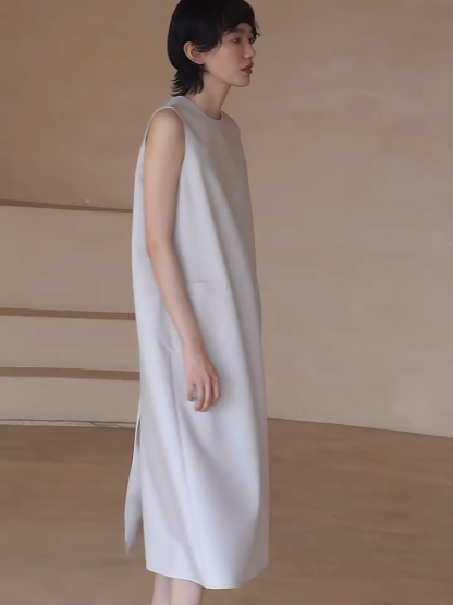 Helen Minimal Pocket Shift Dress