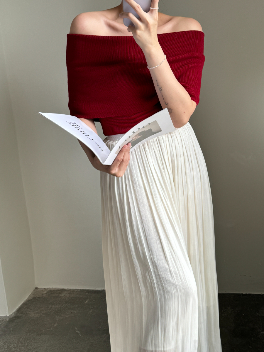 Taana Off Shoulder Knit Top -The Black Bow-