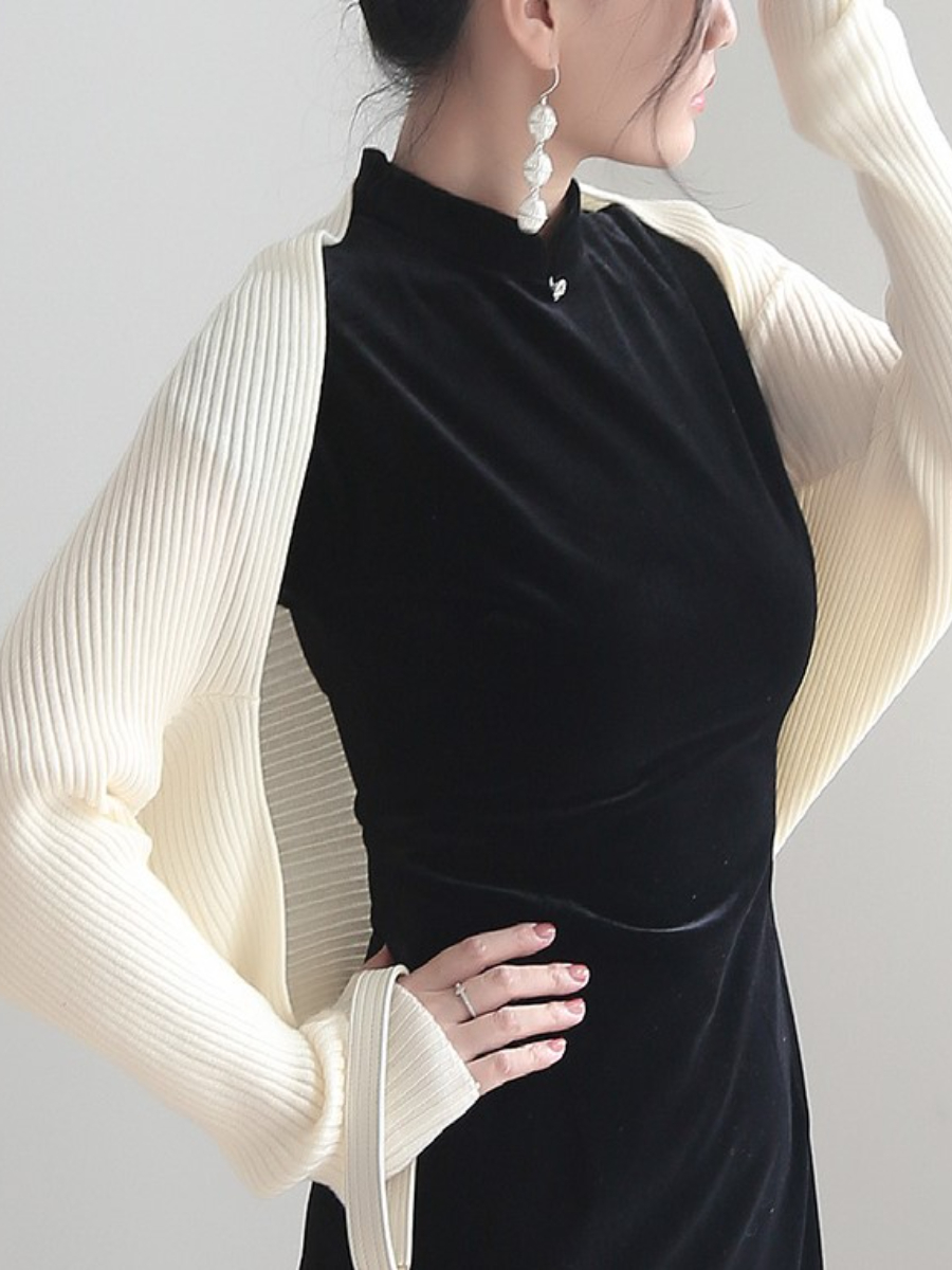 Yean Er Simple Velvet Cheongsam (With Elbow Glove)-The Black Bow-