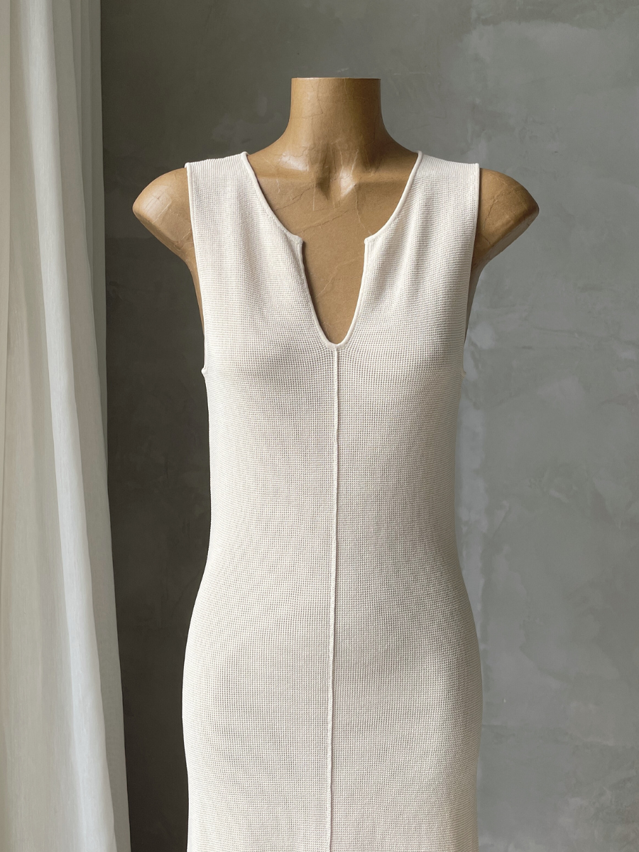 Gaspard V-Neck Maxi Dress (Discounted-Free Size)-The Black Bow-