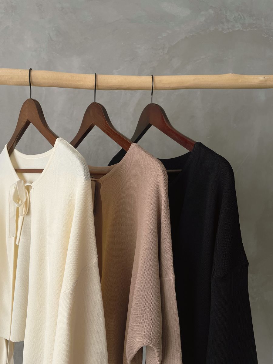 Gynna Double Tie Knit Cardigan (Discounted-Free size)-The Black Bow-