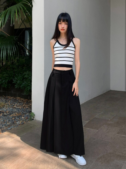 Maite Pleaded OL Skirt-The Black Bow-
