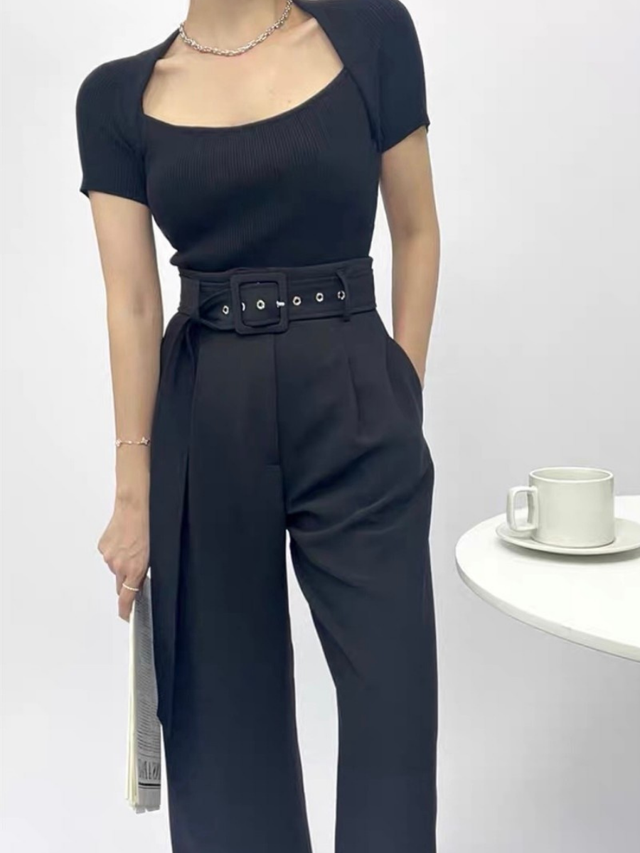 Fabianco Queen Anne Collar Knit Top