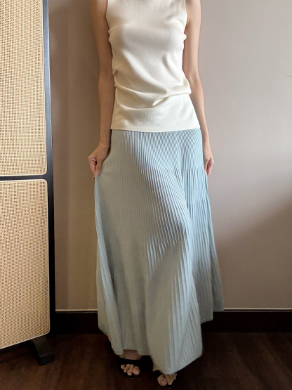 Emma Pleated Maxi Skirt
