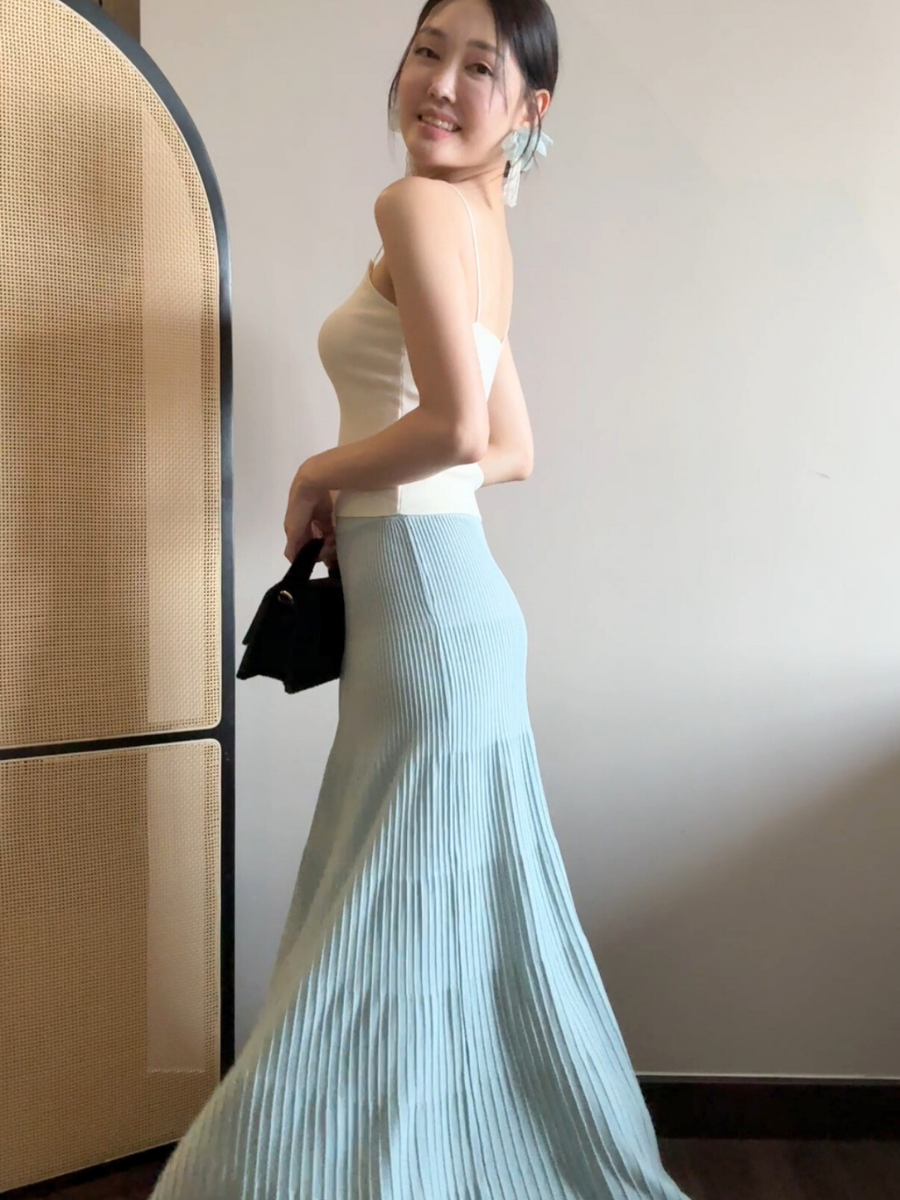 Emma Pleated Maxi Skirt