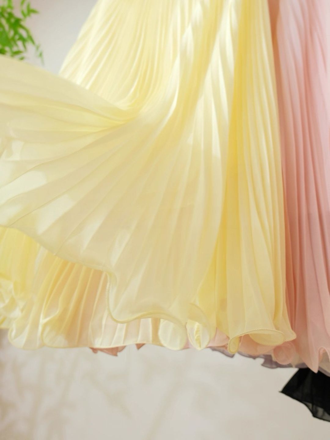 Ling Cang Pleated Skirt