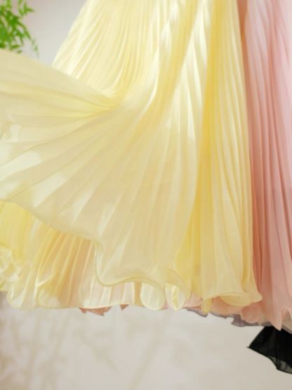 Ling Cang Pleated Skirt