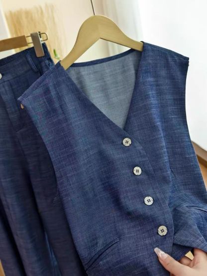 Ling Heng Vest
