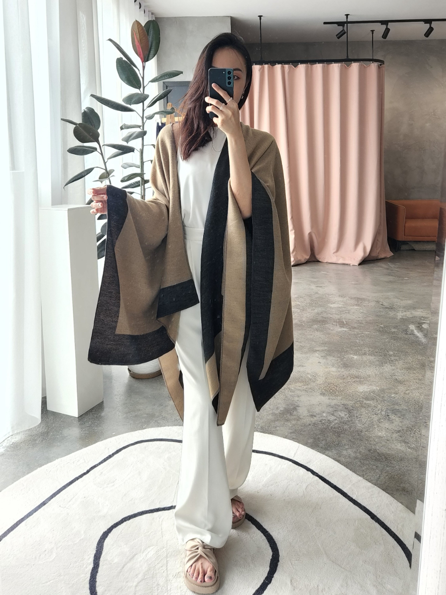 Zanotti Two-Sided Color Block Shawl Wrap-The Black Bow-