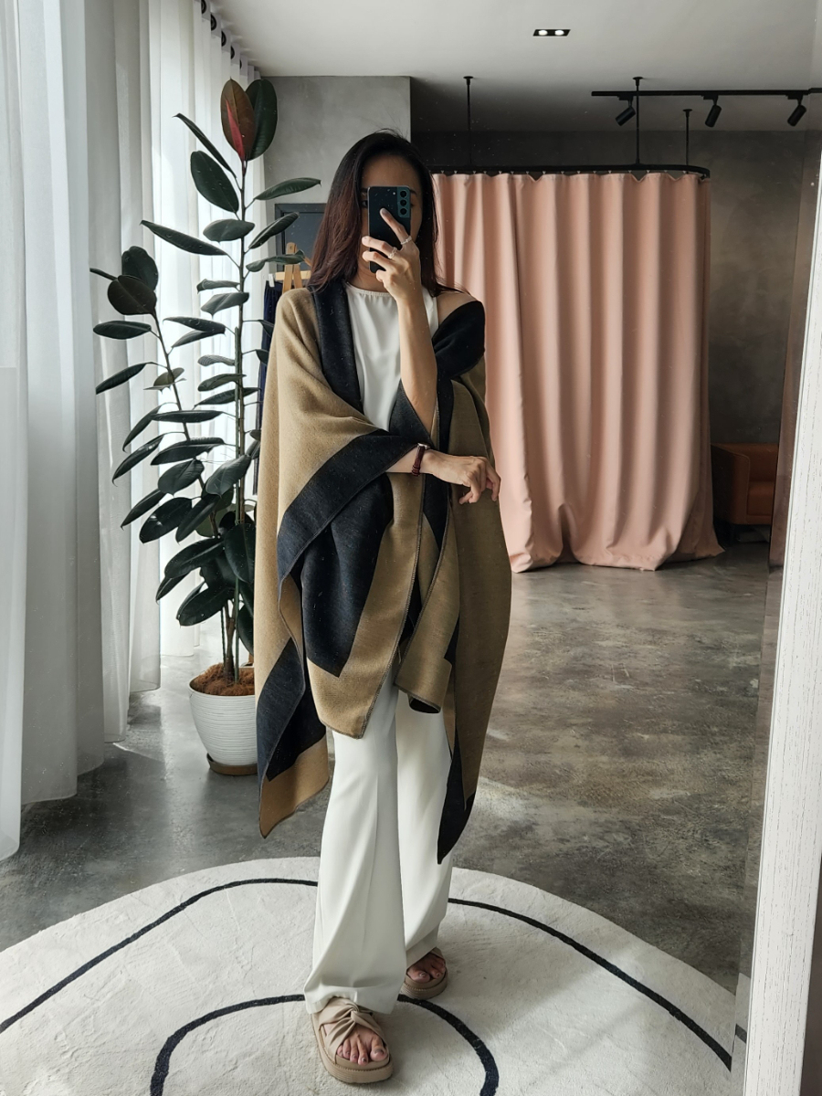 Zanotti Two-Sided Color Block Shawl Wrap-The Black Bow-