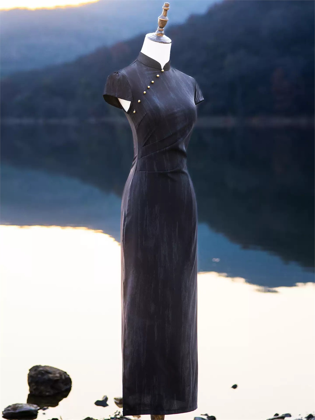 Yun Chong Draped Cap Sleeve Cheongsam