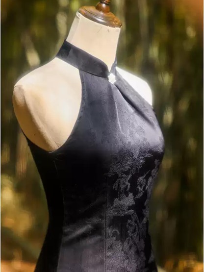 Ya Ca Jacquard Halter Cheongsam