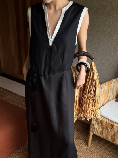Wran Sleeveless Maxi Dress