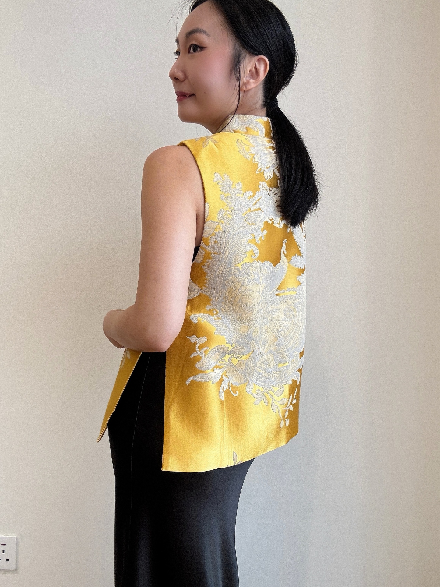Shuang Xi Oriental Vest