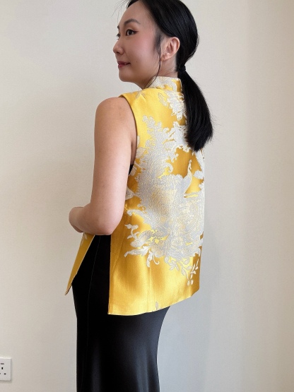 Shuang Xi Oriental Vest