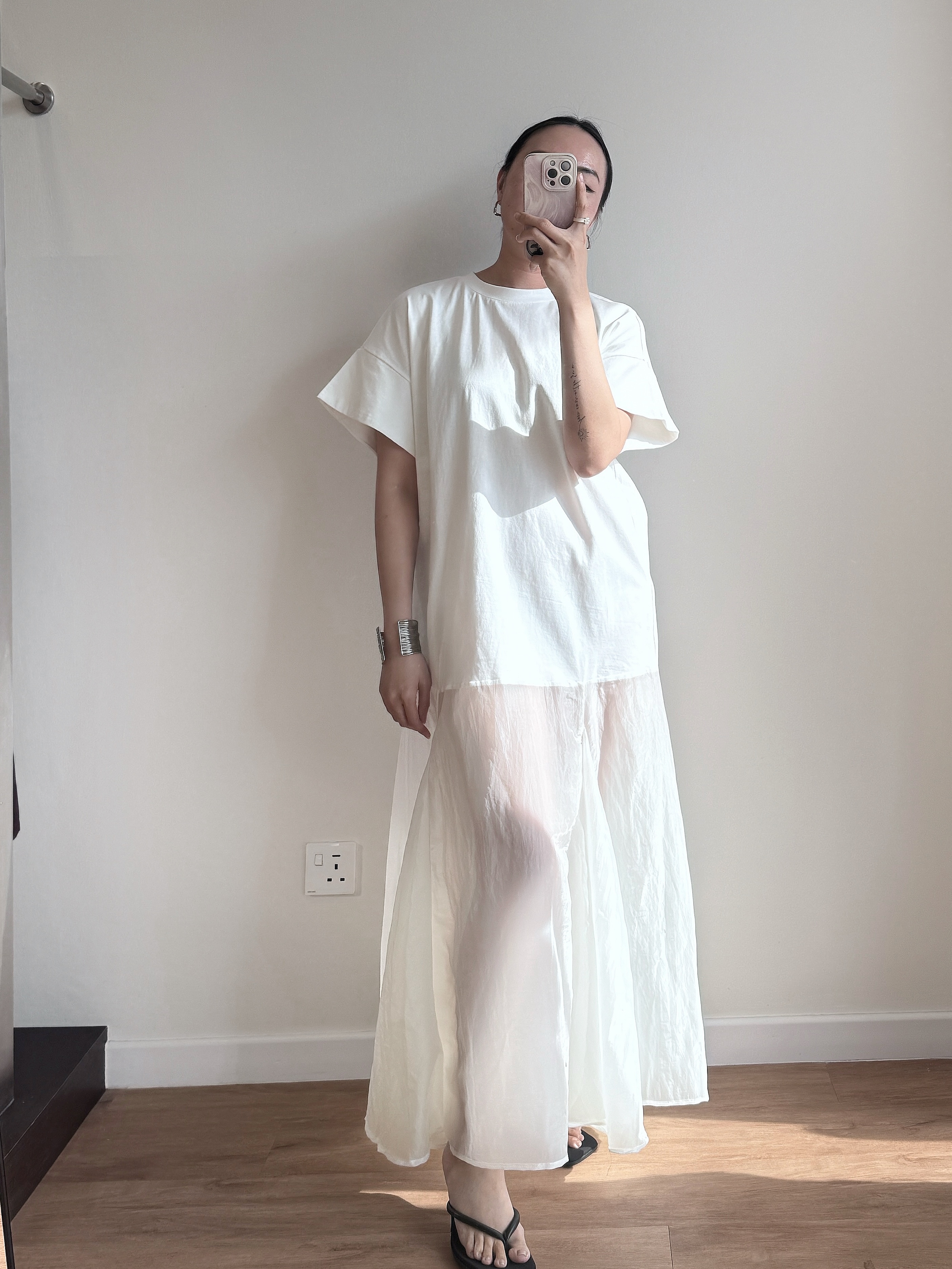 Vivay Flowy Panel Dress
