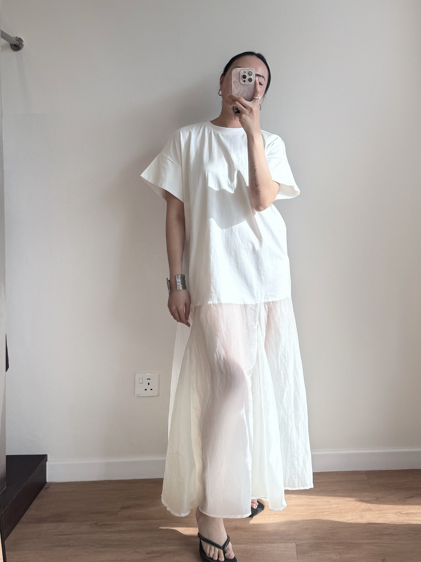Vivay Flowy Panel Dress