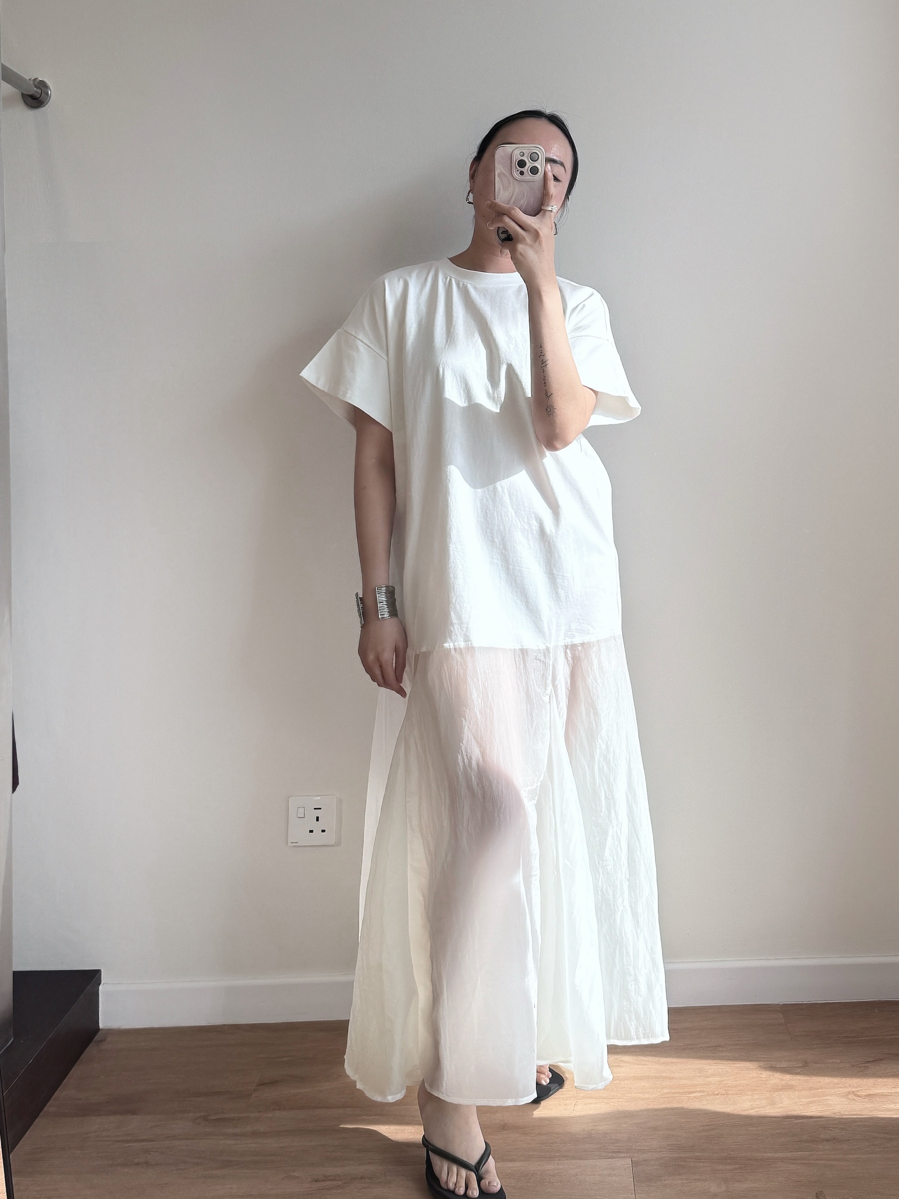 Vivay Flowy Panel Dress