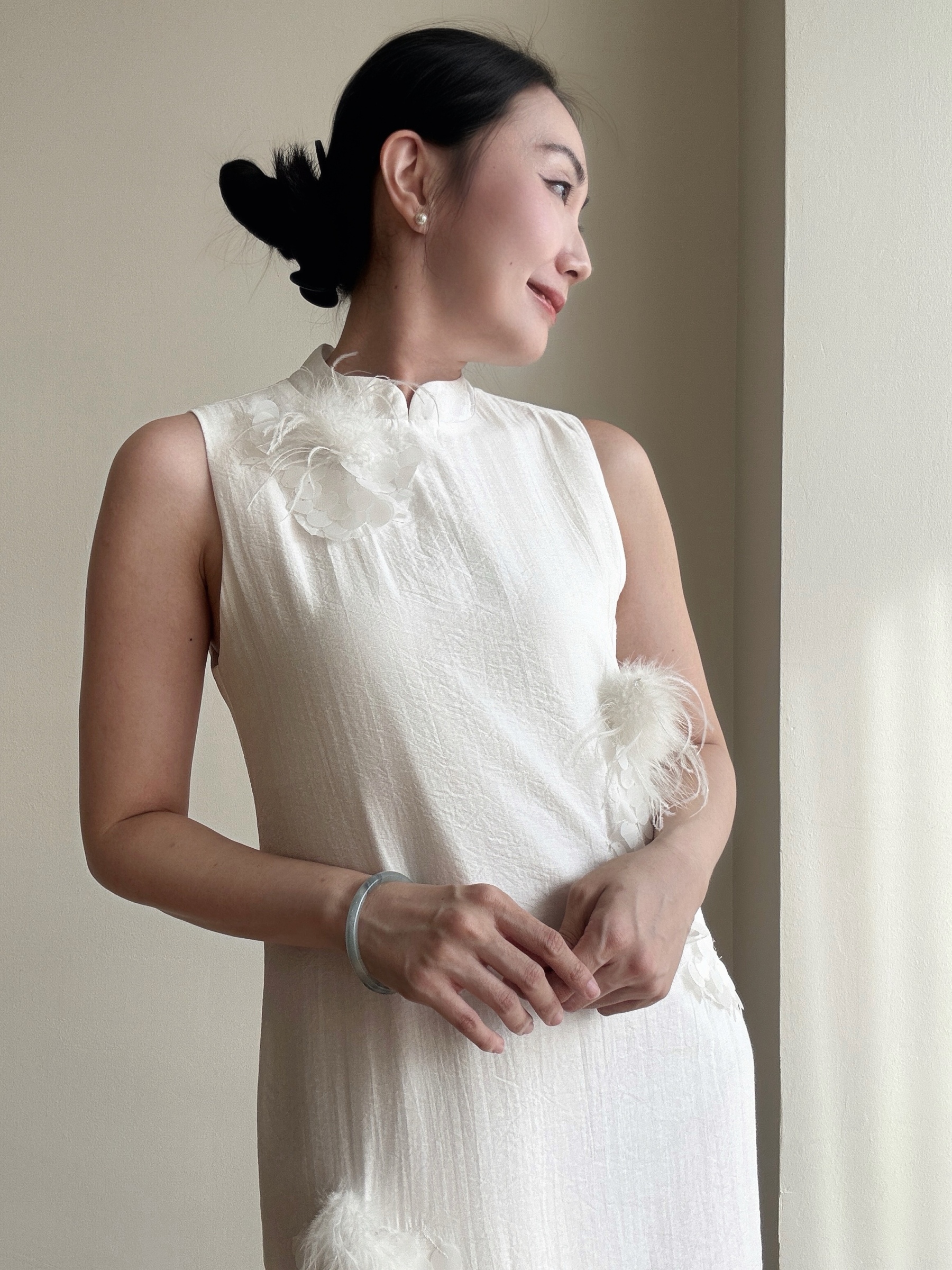 Li Bai Straight Cut Sleeveless Cheongsam