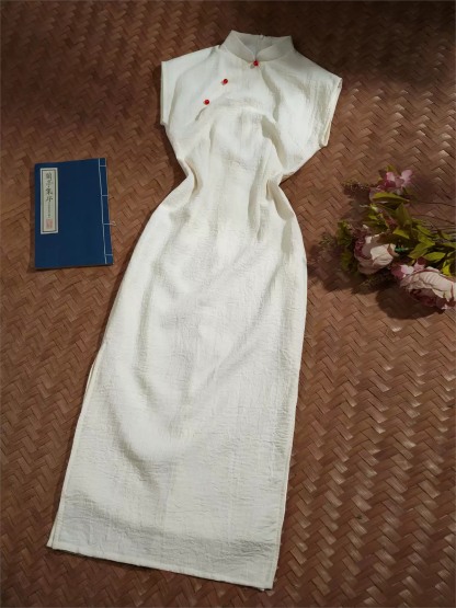 Yun Da Textured Sleeveless Cheongsam
