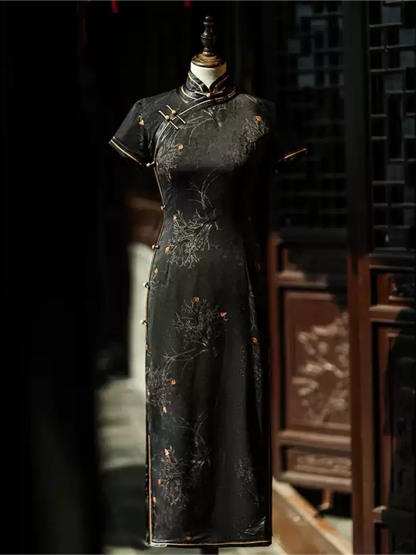 Ya Bao Floral Jacquard Cheongsam