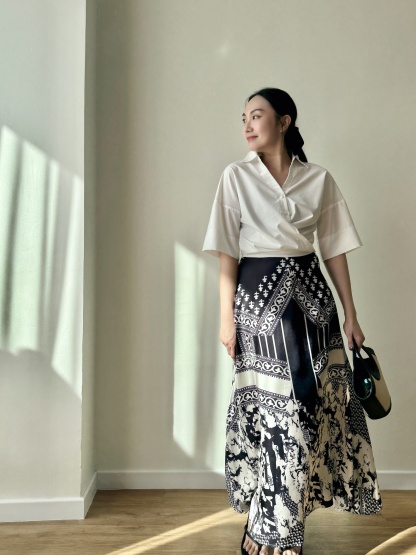 Videl Graphic Printing Skirt