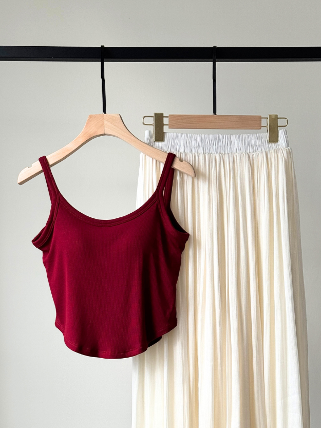 Qynna Low Back Padded Top-The Black Bow-