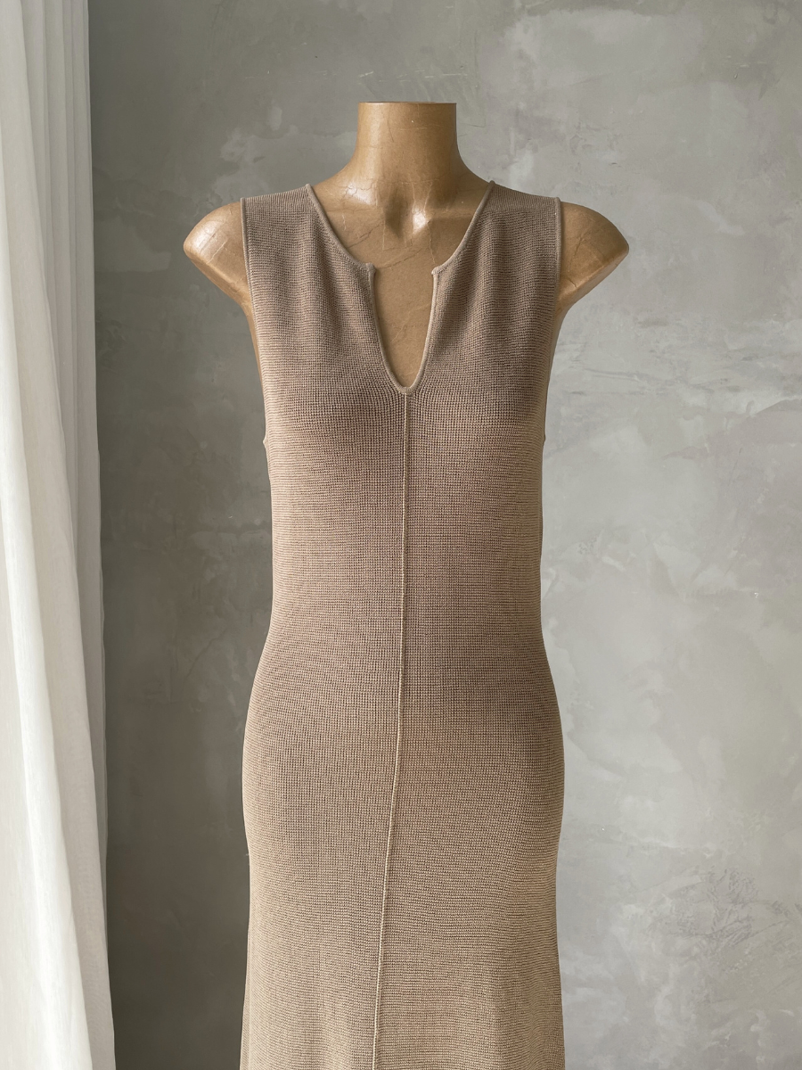 Gaspard V-Neck Maxi Dress (Discounted-Free Size)-The Black Bow-