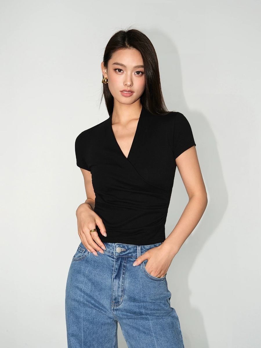 Meesy V-Neck Top-The Black Bow-