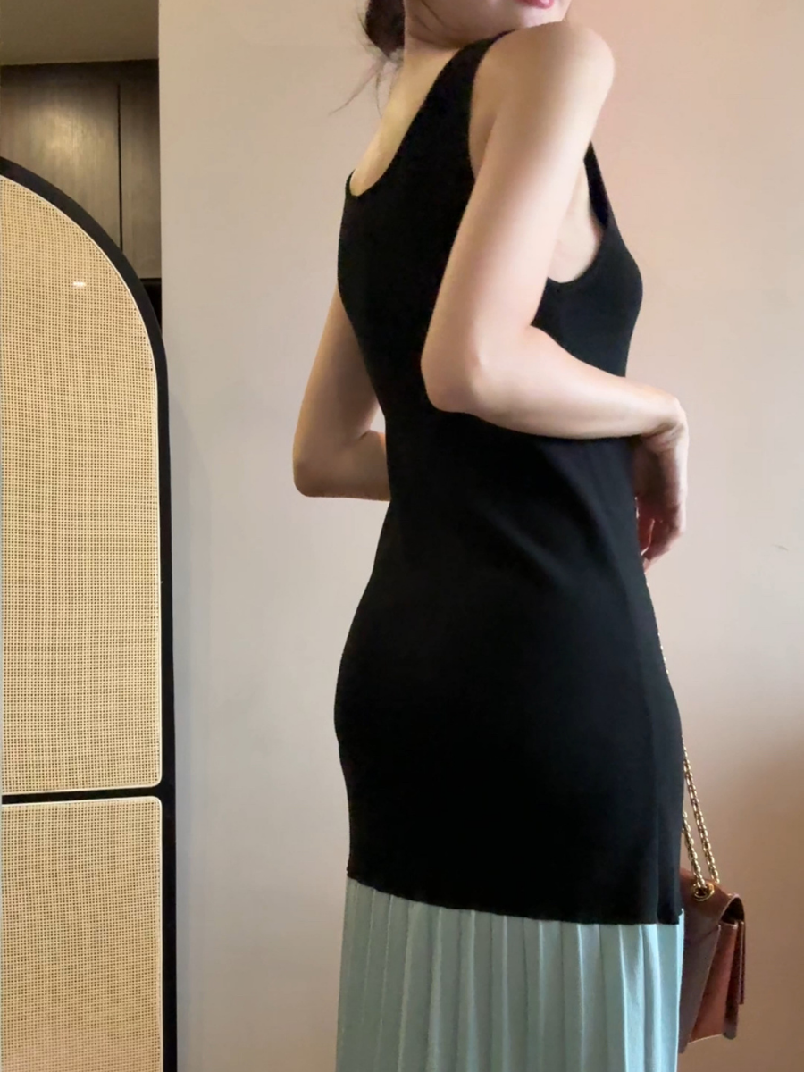 Elise Color Block Pleated Patchwork Knit Dress