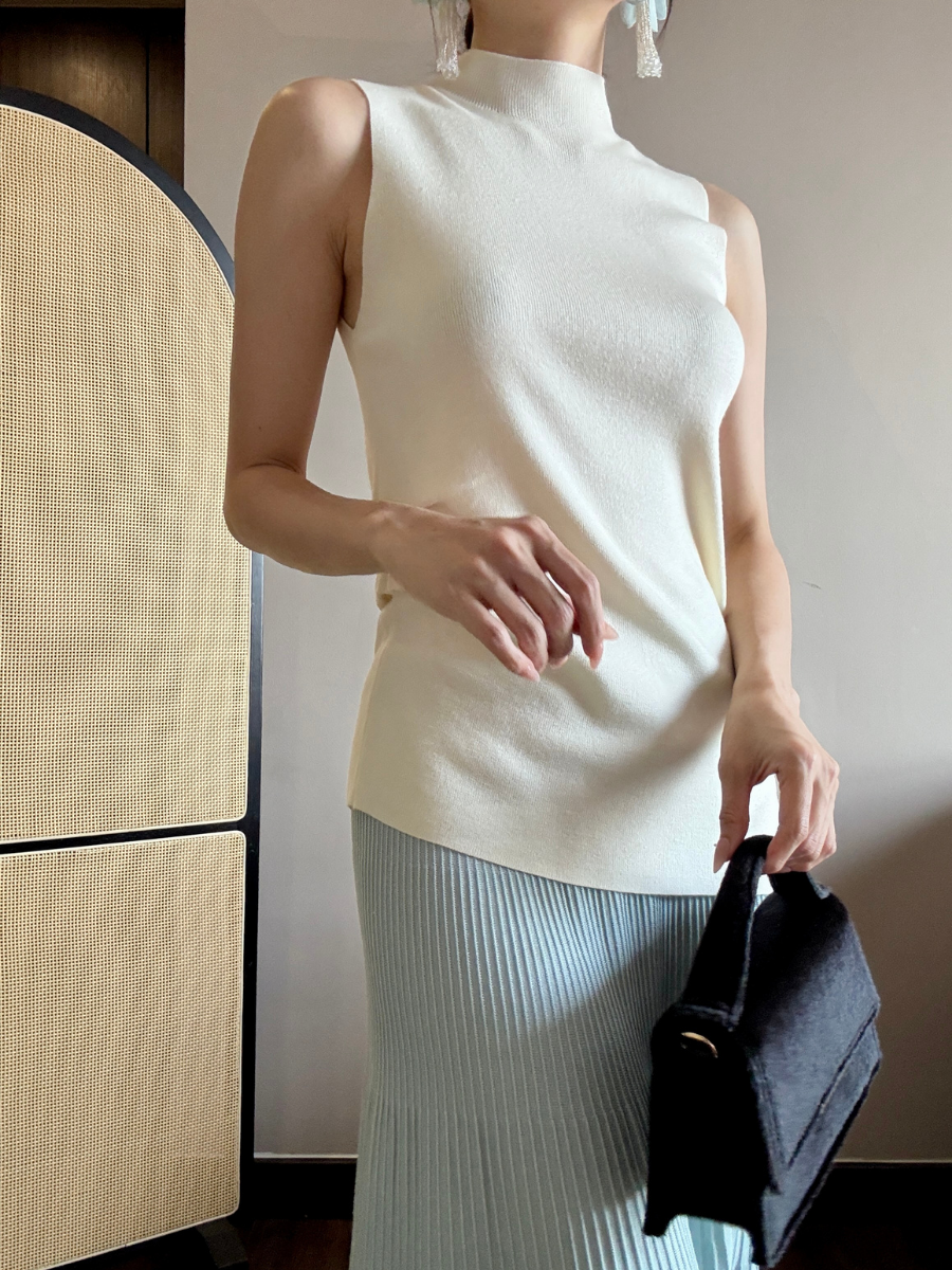 Elle High Neck Sleeveless Knit Top