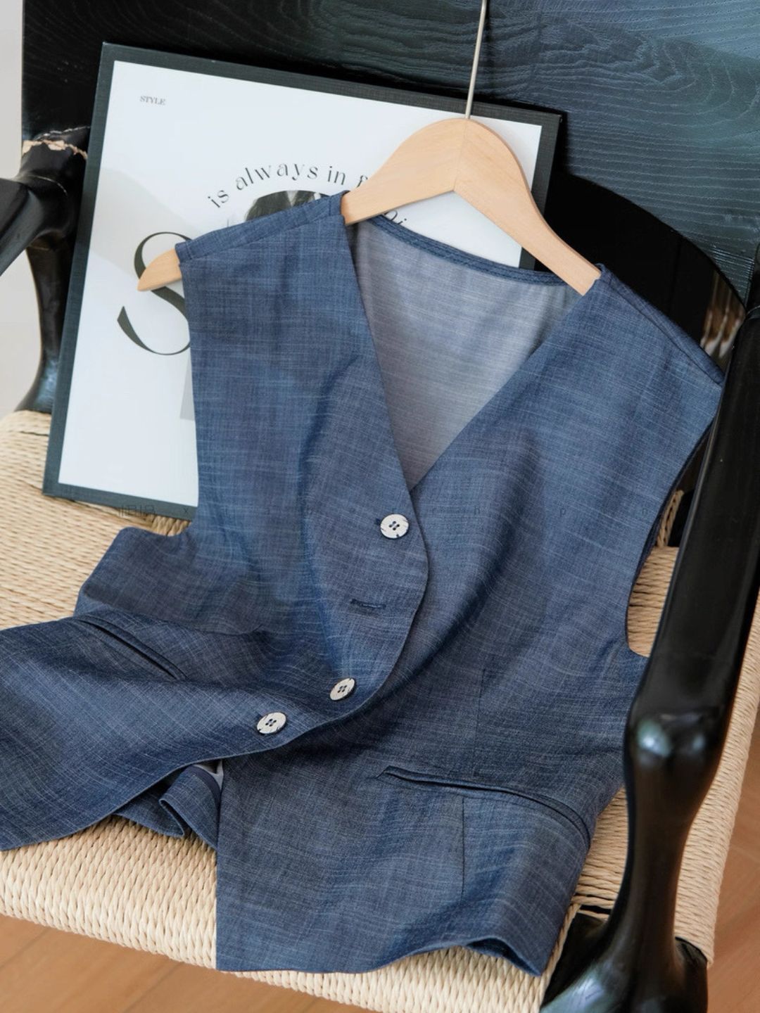 Ling Heng Vest