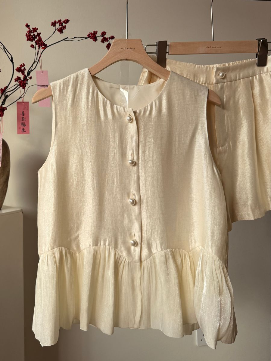 Ling Ci Pearlescent Sleeveless Top & Shorts Set