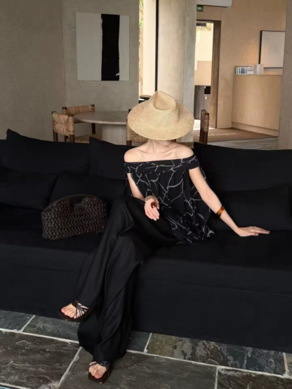 Wanessa Off Shoulder Flowy Top