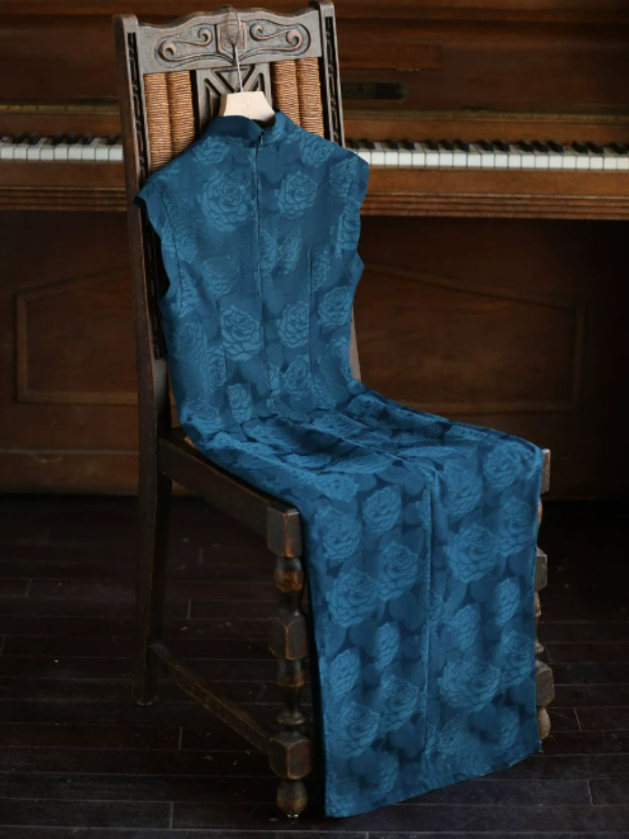 Yun De Floral Jacquard Ruffle Sleeve Cheongsam