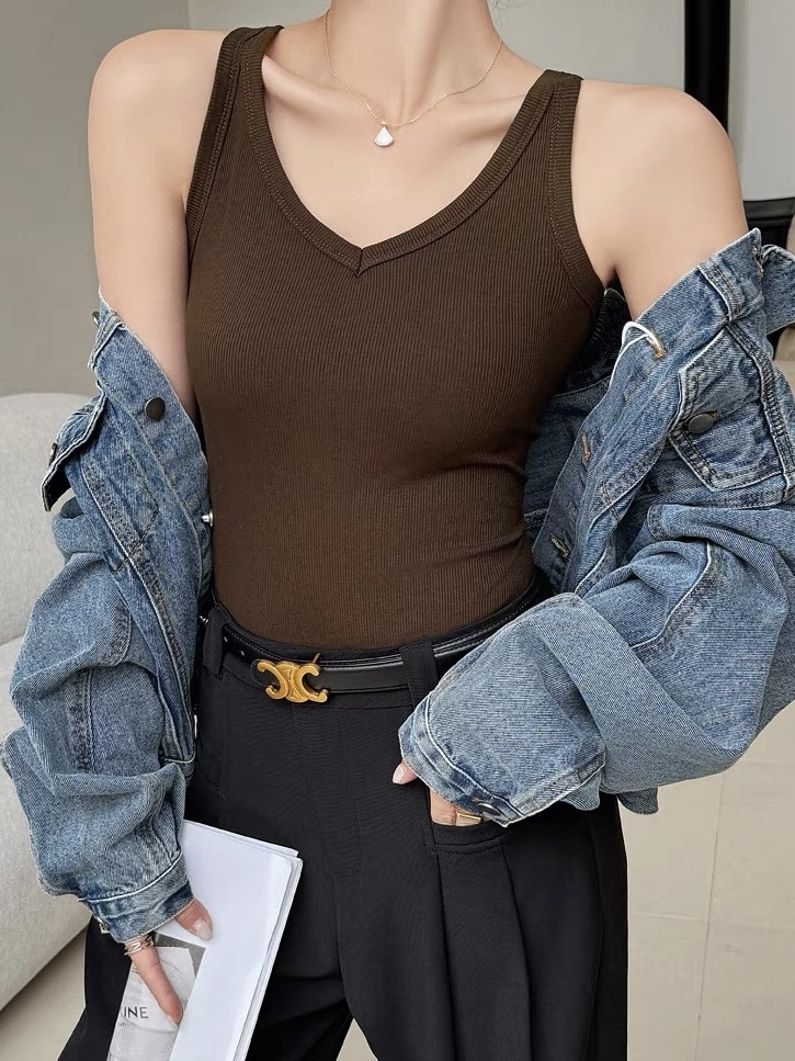 Ulla V-Neck Knit Top