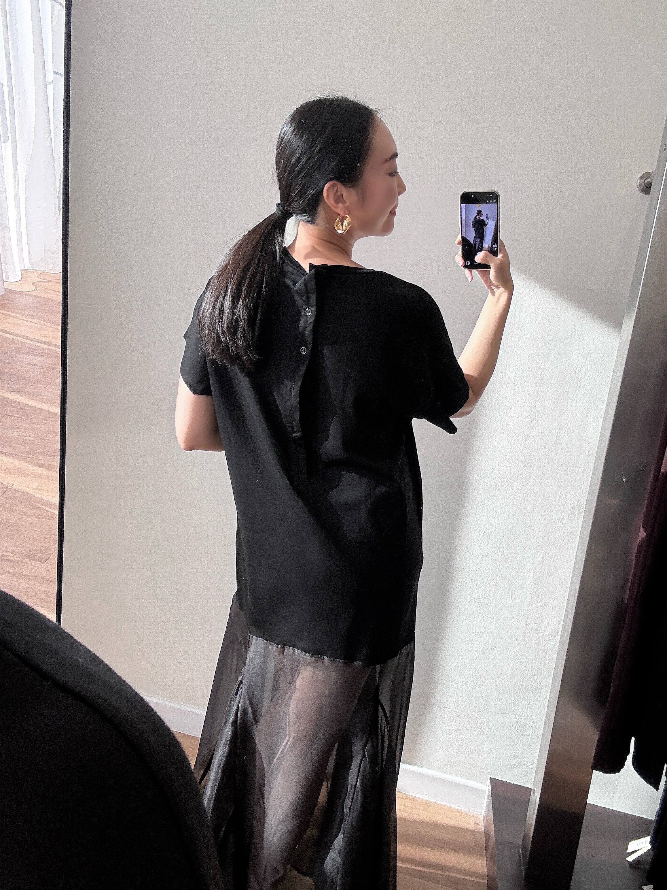 Vivay Flowy Panel Dress