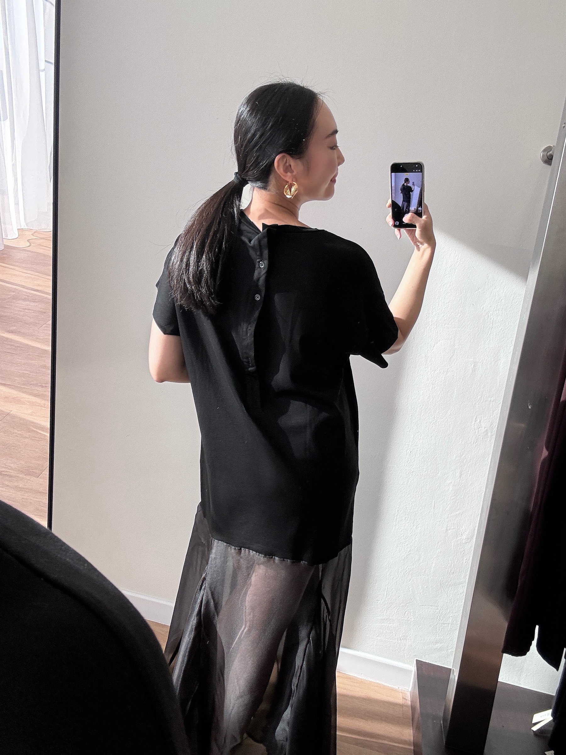Vivay Flowy Panel Dress