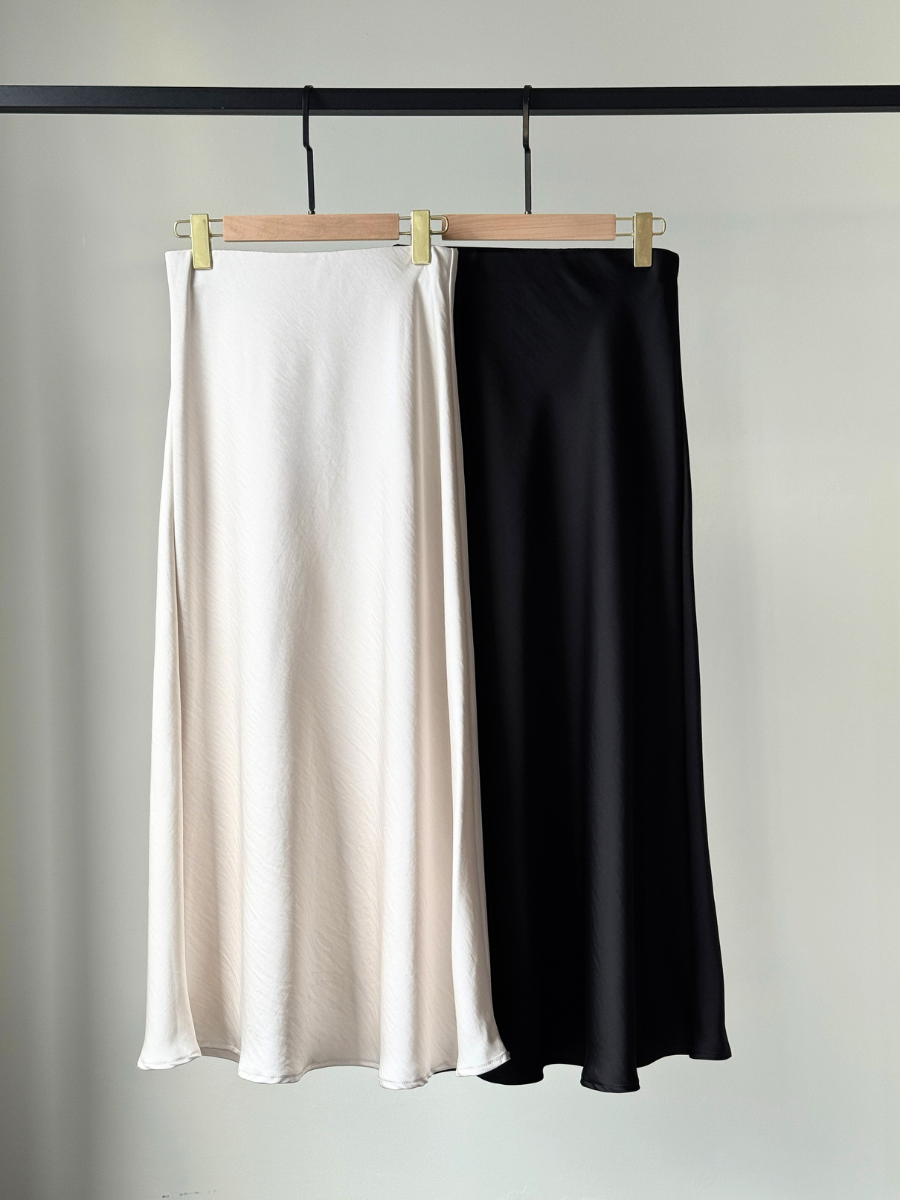 Audrey Textured Satin Bias Cutting Skirt-The Black Bow-